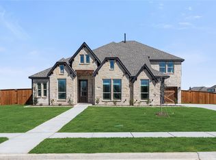 546 Hearthstone Blvd, Red Oak, TX 75154