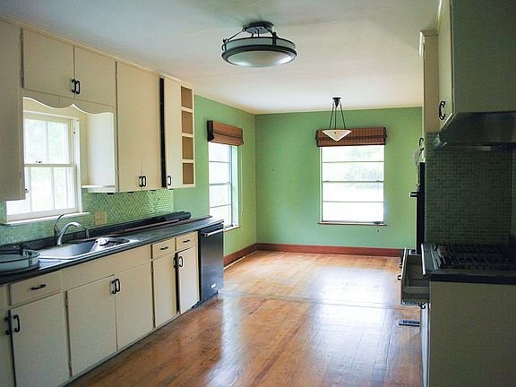 4th image of 8103 Williamson Creek Dr