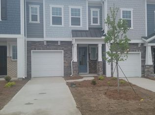 1041 Grays Mill Rd, Charlotte, NC 28215