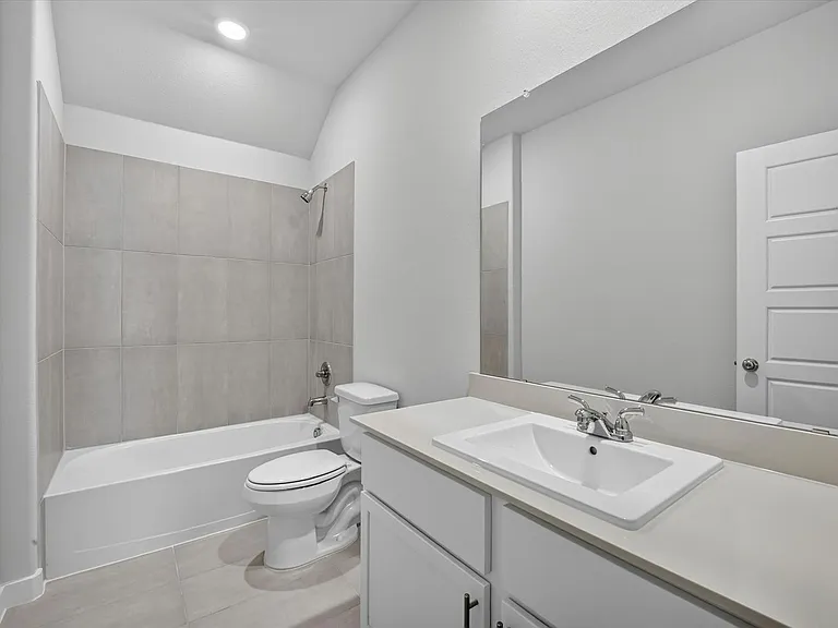 709 Summerberry Dr — Photo 13