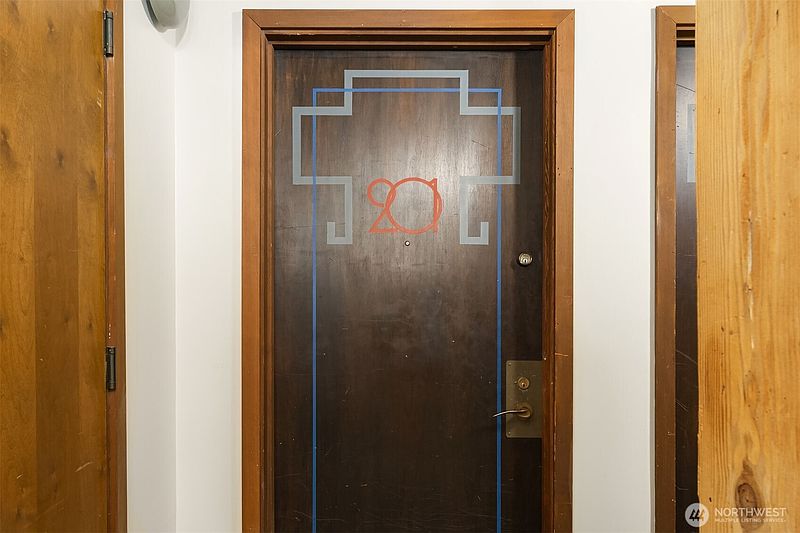 2nd image of 1507 Western Avenue #R201
