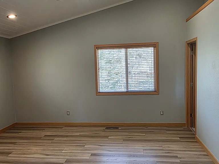 10231 Worchester Cir — Photo 37