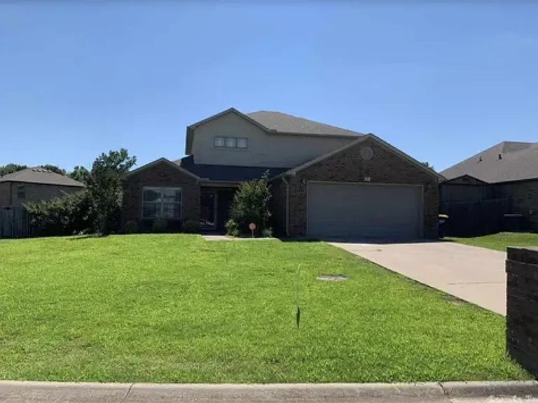 20 Darlington Dr — Photo 1