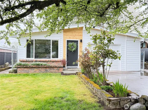 1216 E 70th Street, Tacoma, WA 98404