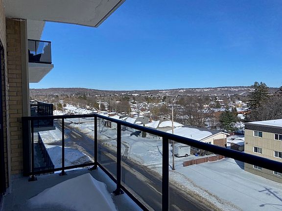 2nd image of 821 Douglas St #307