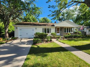 704 Center Dr, Tecumseh, MI 49286