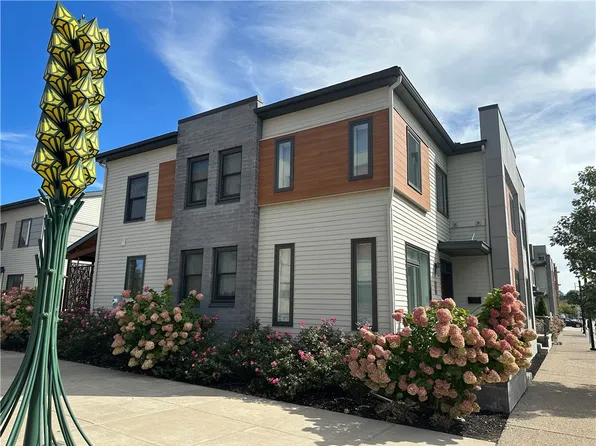 64 Charlotte St, Rochester, NY 14607