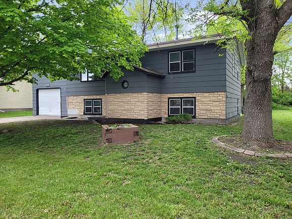 2nd image of 640 Ranchwood Dr