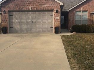 4061 Highbury Dr, Springfield, IL 62711