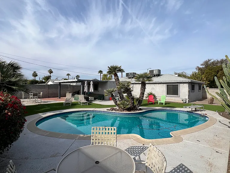 1701 E Pinchot Ave — Photo 15