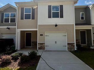 416 Honeycutt Oaks Dr, Angier, NC 27501