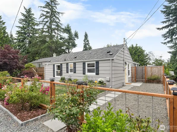 18328 15th Place NE, Shoreline, WA 98155