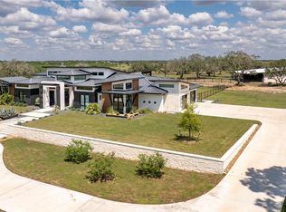 3466 Levi Sloan Rd, Victoria, TX 77904