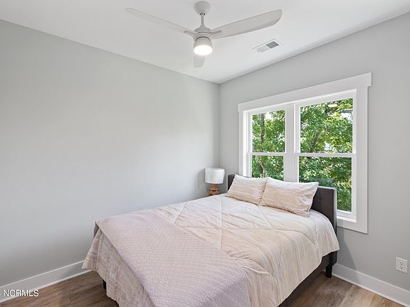 2nd image of 1206 Mackerel Ln #2