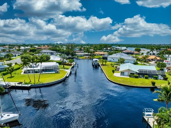846 Cypress Lake Cir, Fort Myers, FL 33919