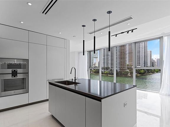 3rd image of 300 S Biscayne Blvd #1404W