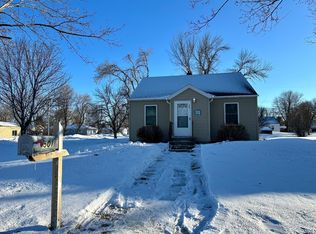 501 10th Ave, Clarkfield, MN 56223