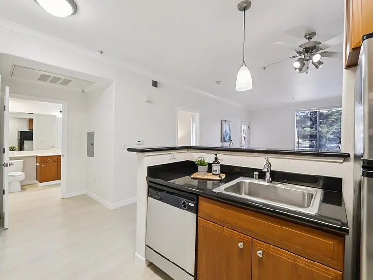 801 S Winchester Blvd #6100 — Photo 15