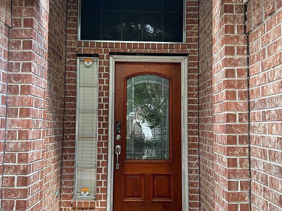 Inviting covered front porch.