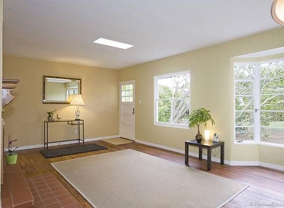 3rd image of 4661 Orchard Ave