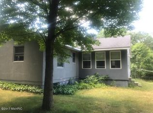 23434 Buchanan Rd, Stanwood, MI 49346