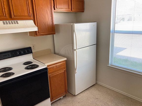 4th image of 1604 Windward Dr #4fd8fcd69