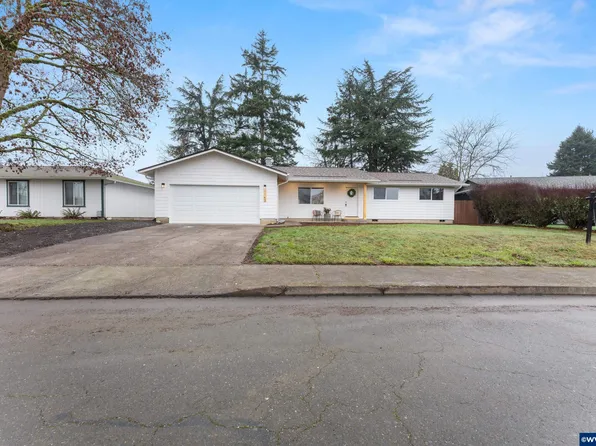 1145 Royalty Dr NE, Salem, OR 97301