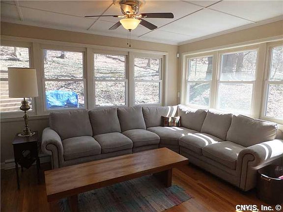 5th image of 611 Crawford Ave