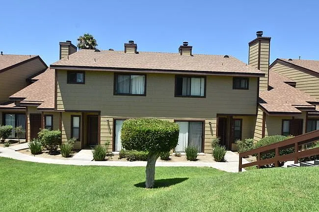 561 Tangerine Cove Dr — Photo 3