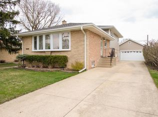 9205 Odell Ave, Morton Grove, IL 60053