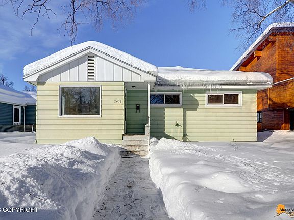 2nd image of 2456 Galewood St