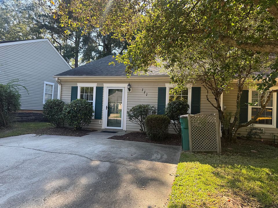 1st image of 111 Singletree Ln