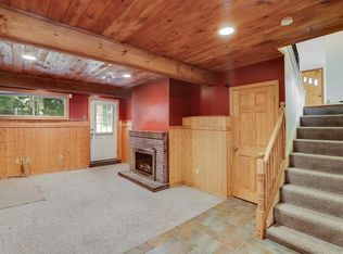 96 Ridgewood Dr, Norwood, MA 02062