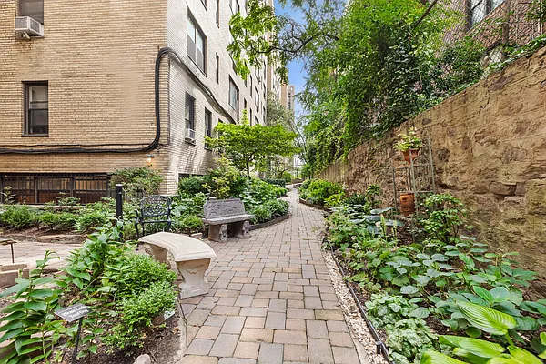 Sold by Douglas Elliman | media 13