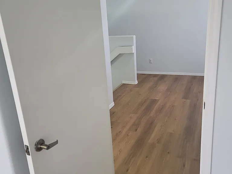 1418 Laguna Ct NE — Photo 30