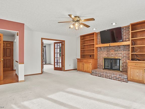 5th image of 95 Cheltenham Ln