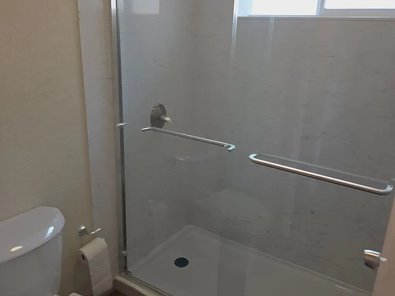 1805 Saint James Pl — Photo 23
