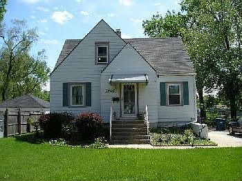 1st image of 10435 Dickens Ave