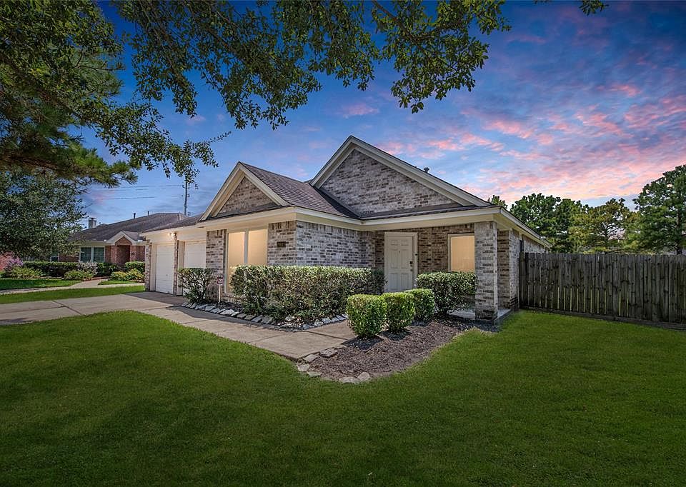 1st image of 20511 Somerset Hill Ct