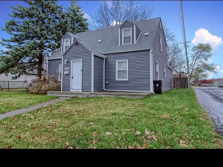11610 Cardwell St — Photo 2