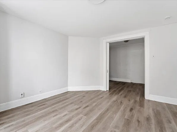 335 47th Street image 12 of 19