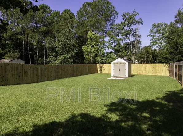 11107 Dede Dr, Gulfport, MS 39503