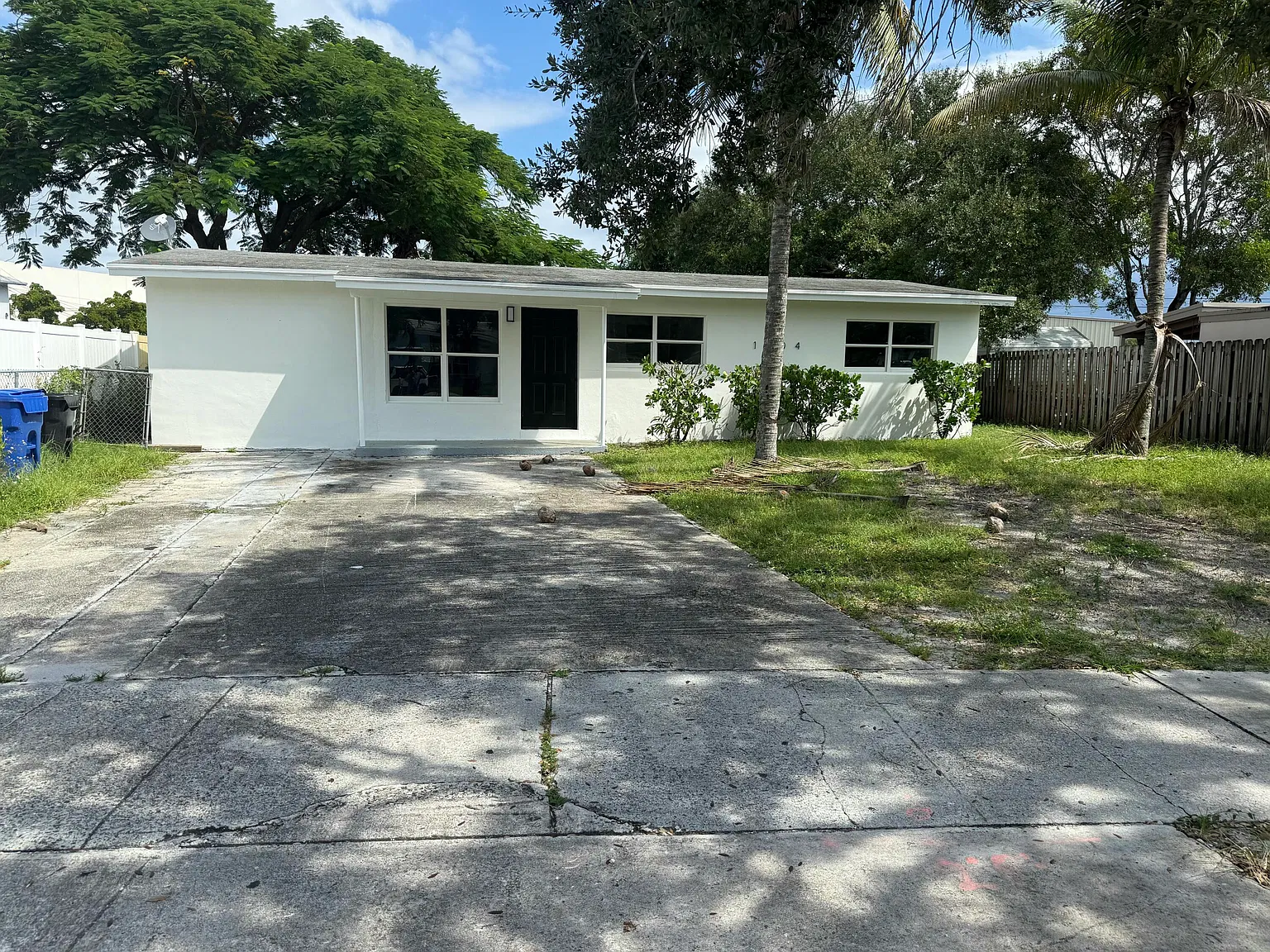 4 bed, 2.0 bath, 1244 sqft, $3,400 — Photo 2