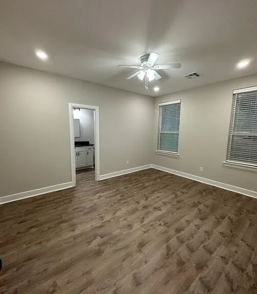914 Baker St — Photo 20