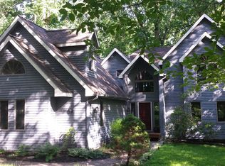1095 Oak Creek Dr, West Chester, PA 19380