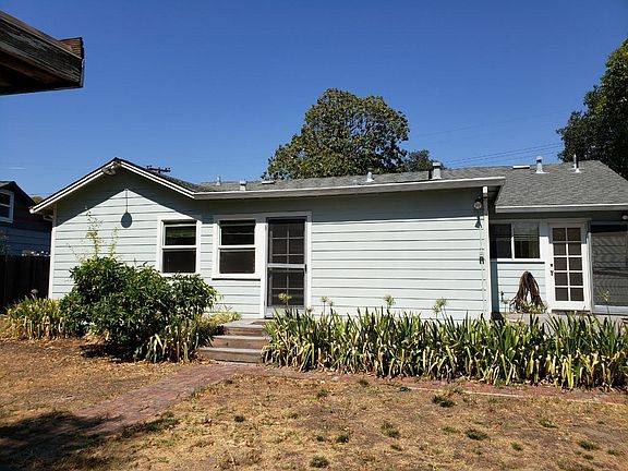 3rd image of 1409 Park Ave