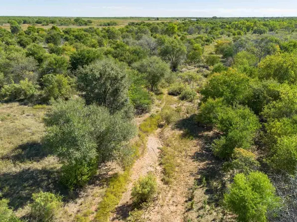 Quail Hvn, Childress, TX 79201