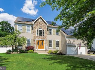 41 Brittany Dr, Bayville, NJ 08721