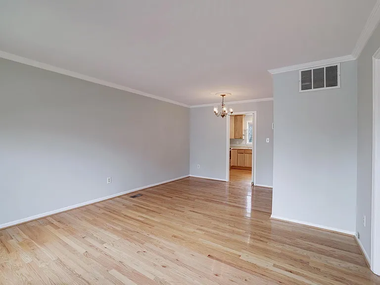 9823 Saint Cloud Ct — Photo 7