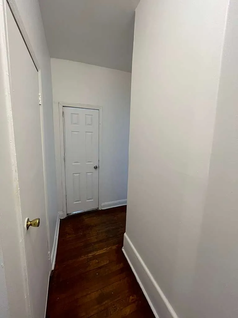 2 bed, 450 sqft, $2,250 — Photo 4